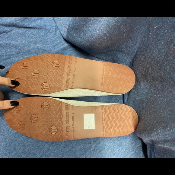 Thierry Rabotin Flats - Picture 5 of 5
